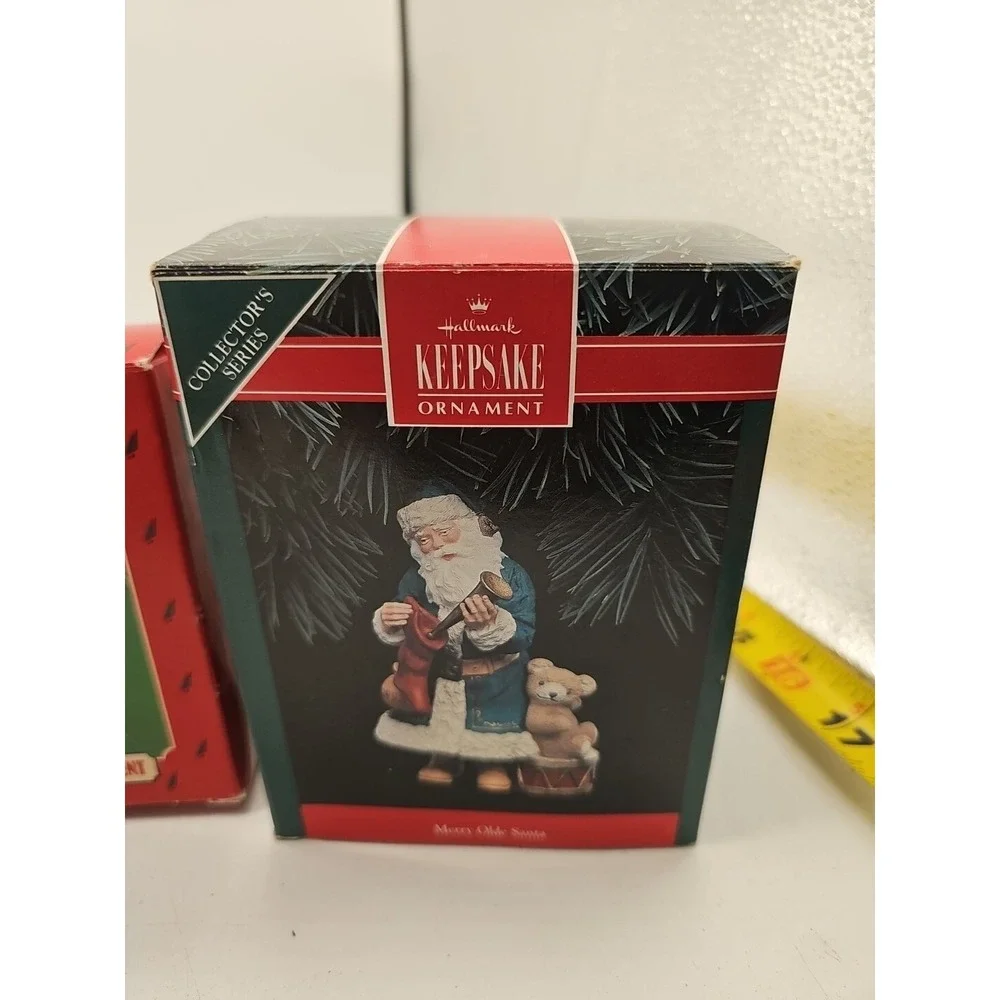 Vintage Christmas ornament Hallmark 1986 Old Fashioned Santa 2 Merry Olde Santa‎